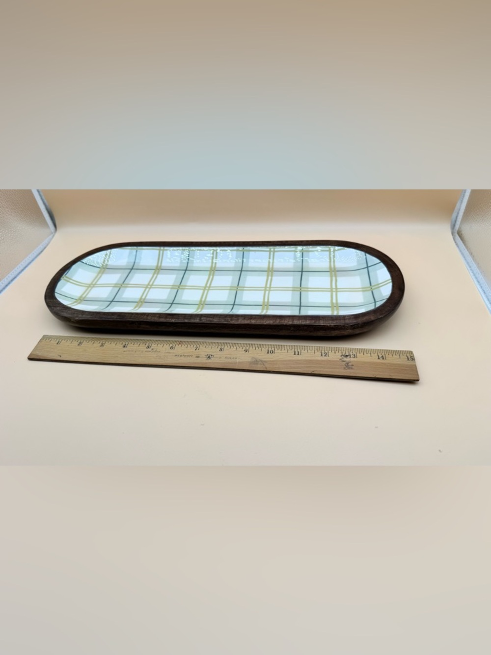 Dolly Parton Plaid Ceramic Dish with Dark Wood Tray - White, Green, Yellow